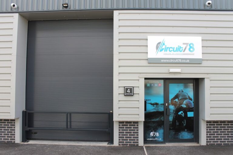 photo.html 104 768x512