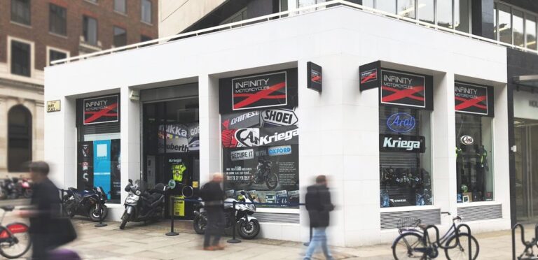 photo.html 128 768x372