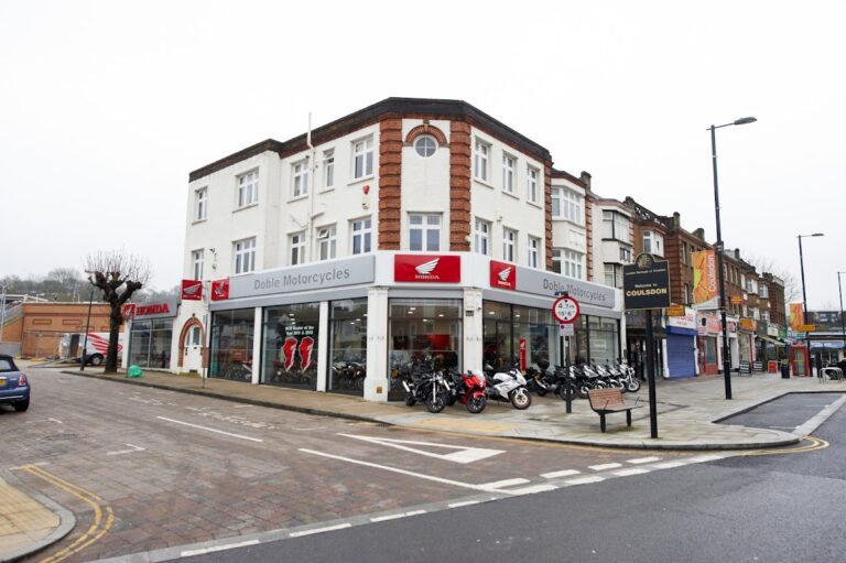 photo.html 141 768x511