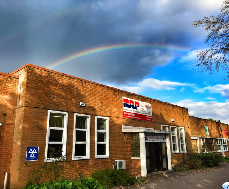 photo.html 17 768x633