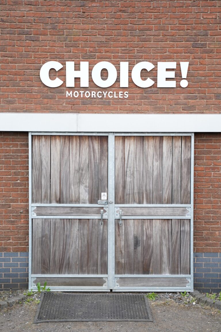 photo.html 170 768x1152