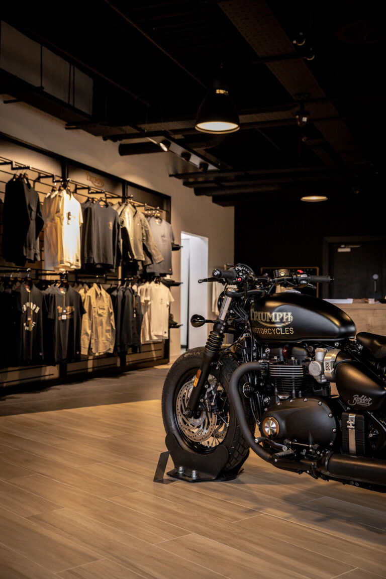 photo.html 175 768x1152