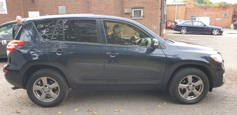 photo.html 210 768x374