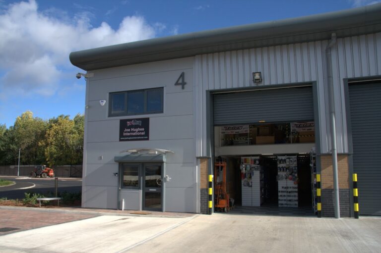 photo.html 234 768x511