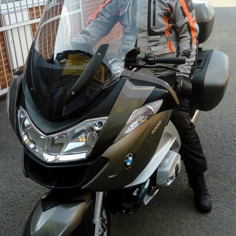 photo.html 250 768x768