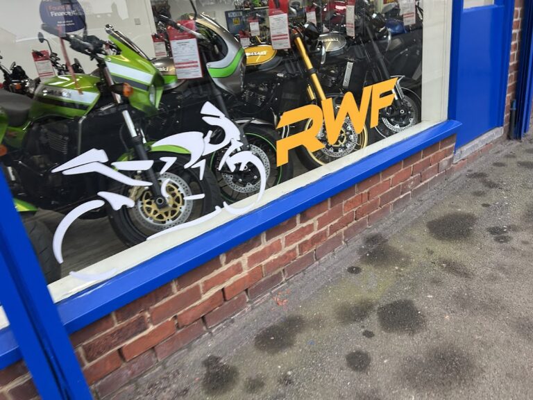 photo.html 279 768x576