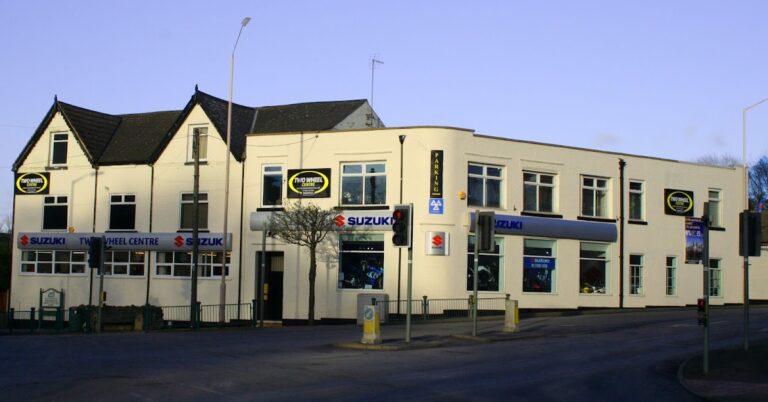 photo.html 284 768x402