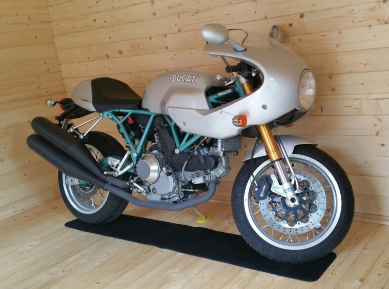 photo.html 315 768x571