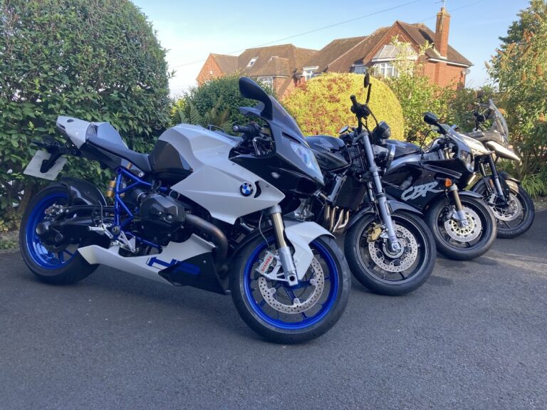 photo.html 324 768x576