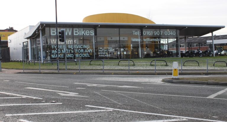 photo.html 370 768x415