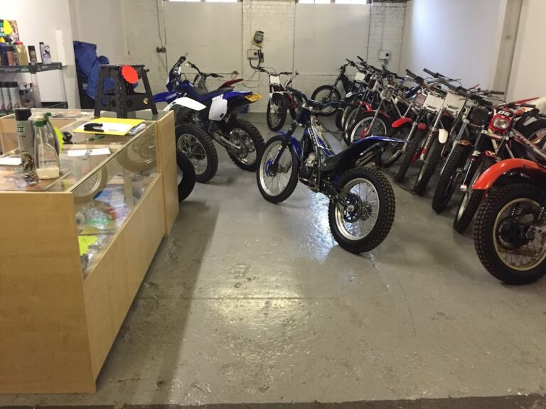 photo.html 390 768x576