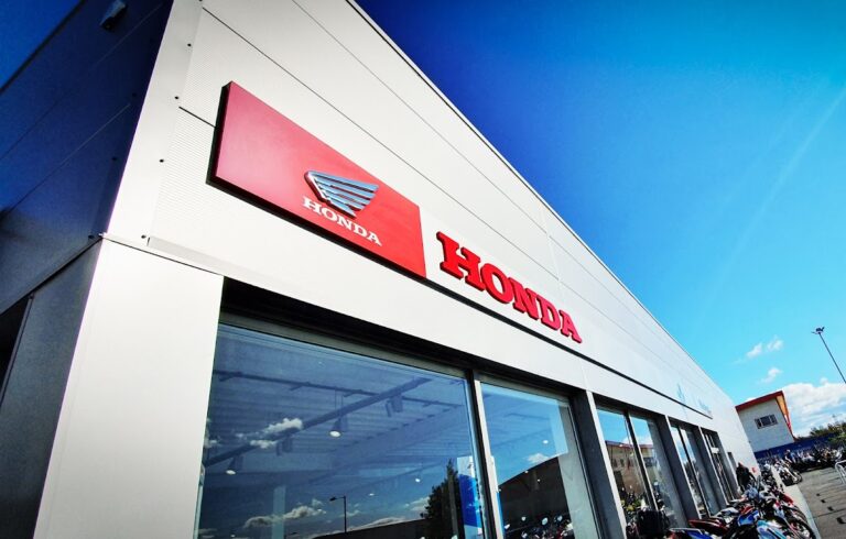 photo.html 413 768x490