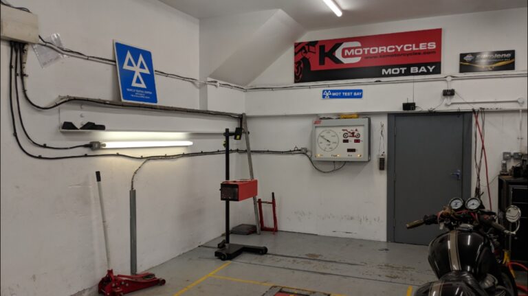 photo.html 484 768x431